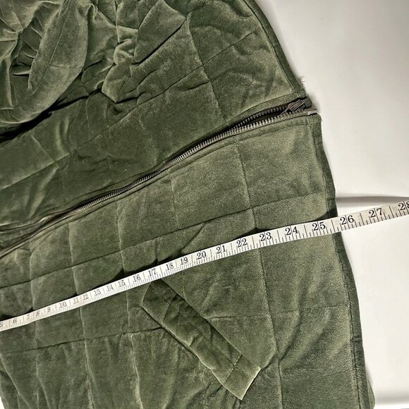 Main Strip Velvet Quilted Jacket - Picture 10 of 10